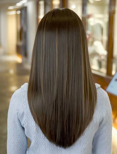 Long Length Cuts Enjoy precision styling with our Long Length Cuts, designed to enhance movement and maintain healthy ends for luxurious long hair. Each cut is customized for your unique texture and goals. Capelli Salon Dallas